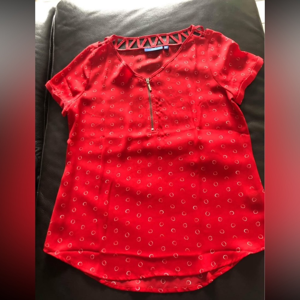 Apt. 9 Women’s Red Zipper Blouse Size XS - Picture 3 of 3